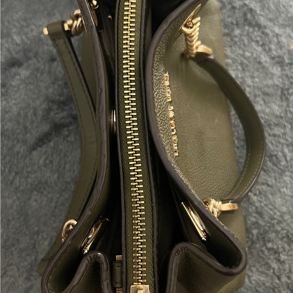 Michael Kors Teagan Satchel Duffle Green Purse Pebbled Leather - Picture 5 of 10